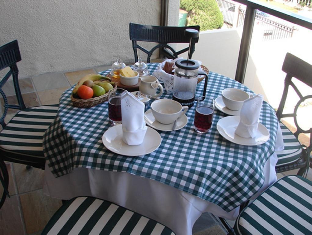 Majorca House Panzió Somerset West Kültér fotó
