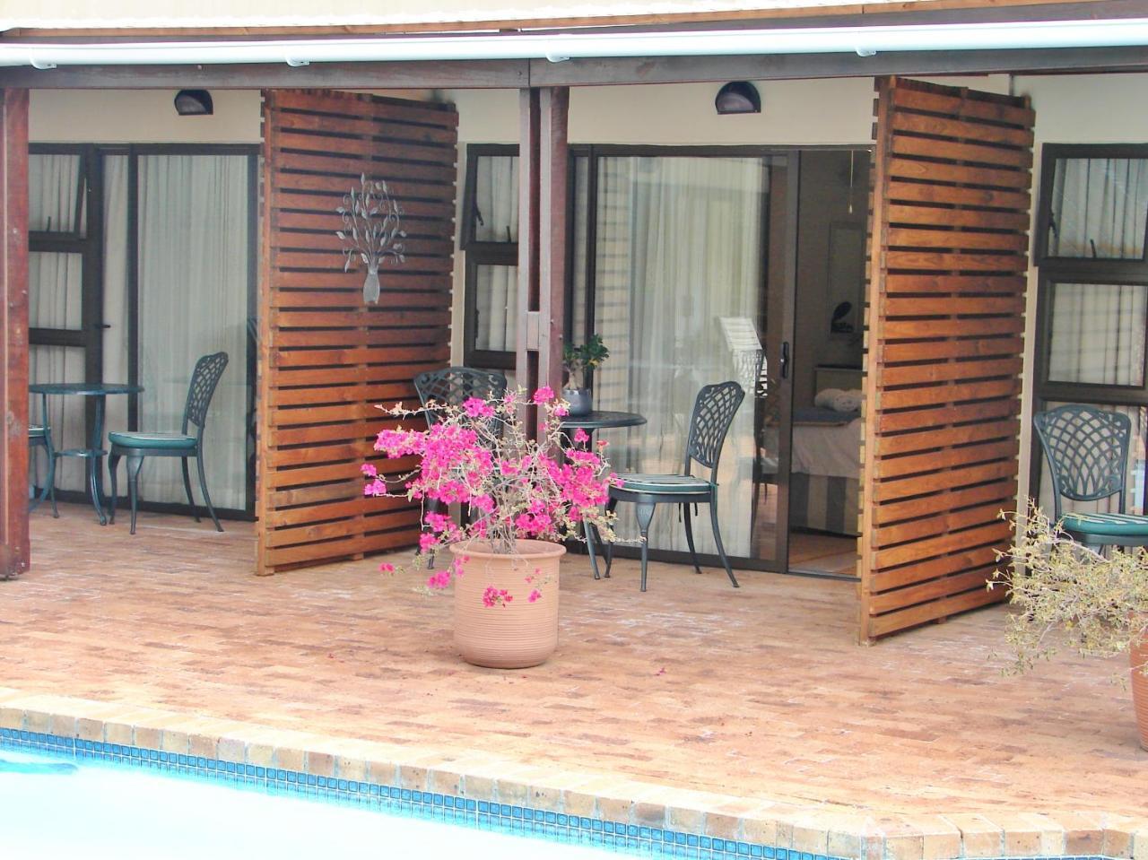 Majorca House Panzió Somerset West Kültér fotó